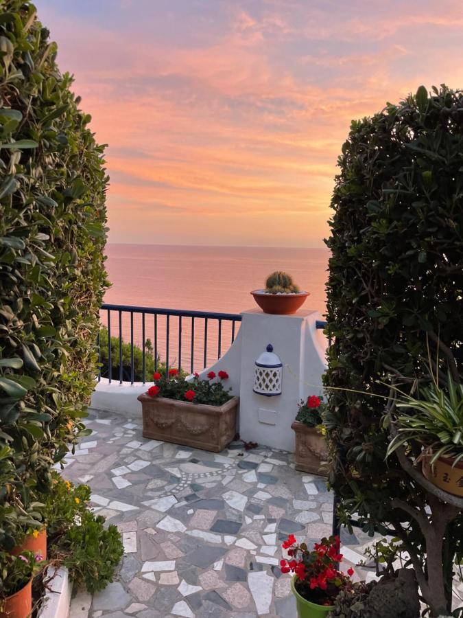 Hotel Villa Maria Sant'Angelo  ภายนอก รูปภาพ