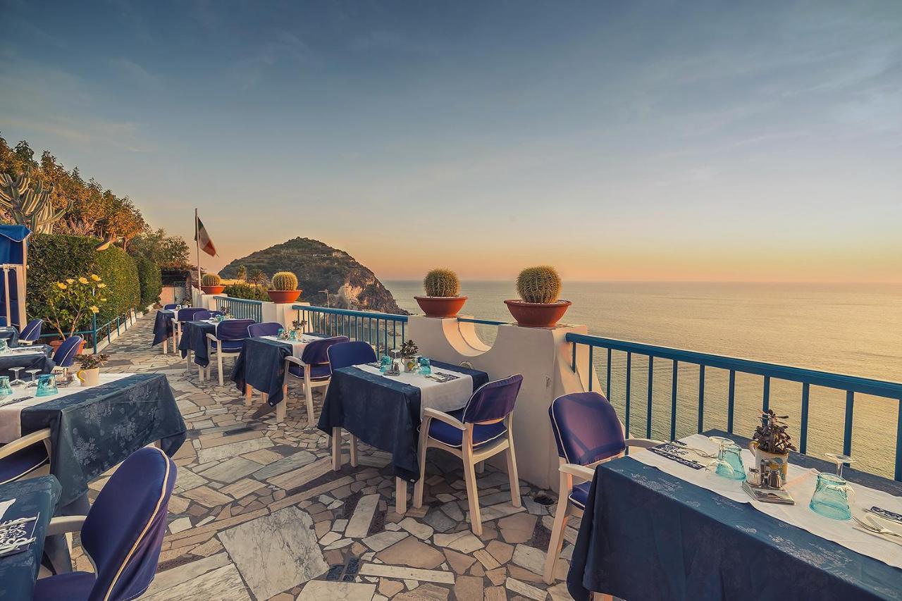 Hotel Villa Maria Sant'Angelo  ภายนอก รูปภาพ