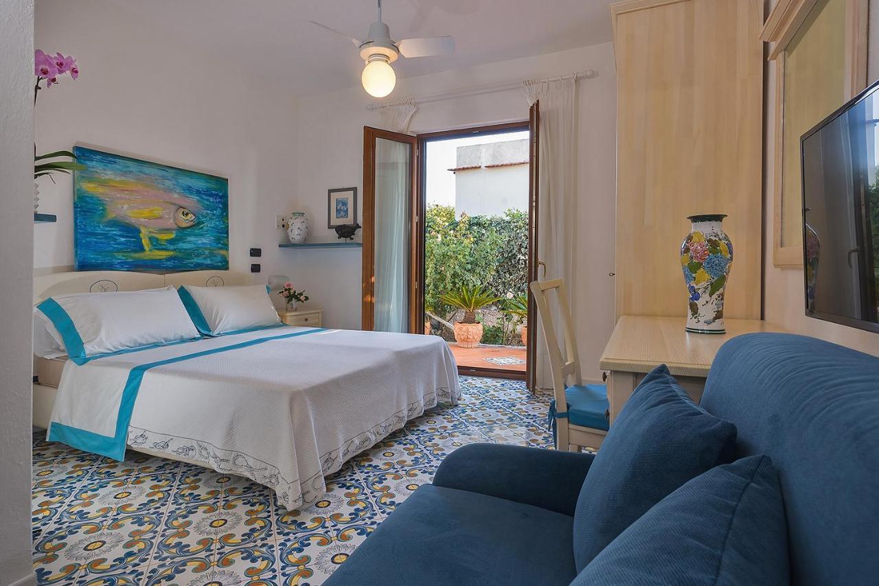 Hotel Villa Maria Sant'Angelo  ภายนอก รูปภาพ